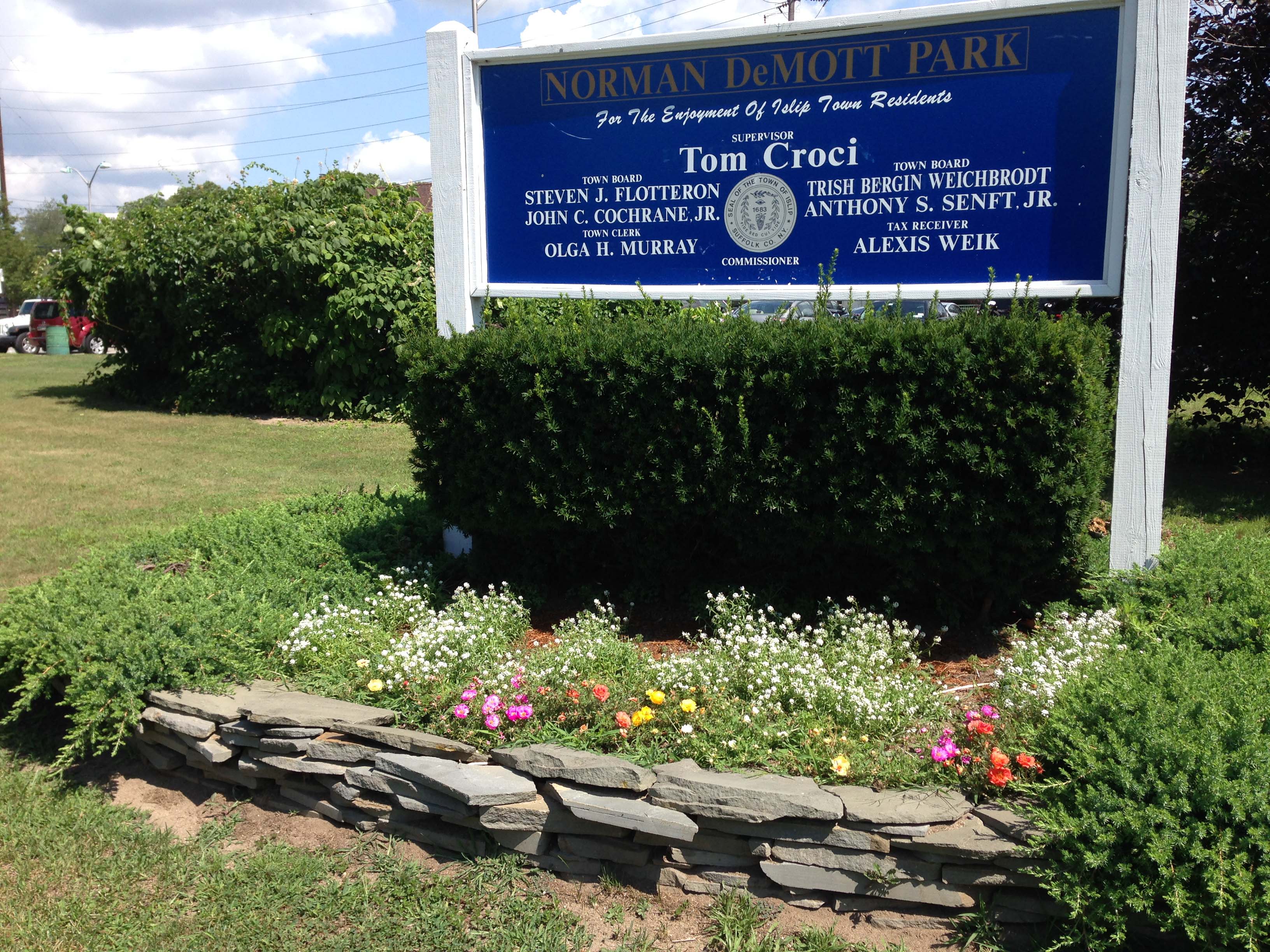 Oakdale Improvement Blooms